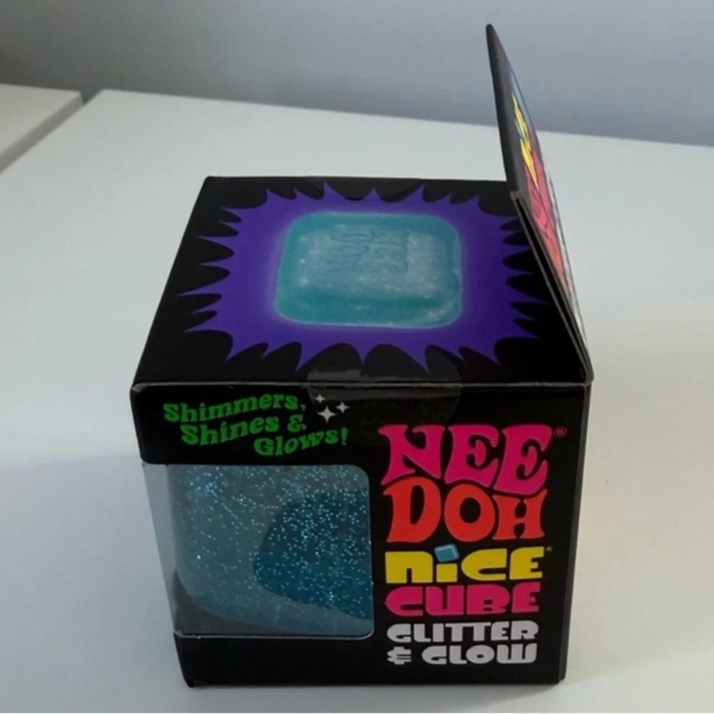 Needoh Blue Nice Cube Glitter & Glow - Picture 3 of 3
